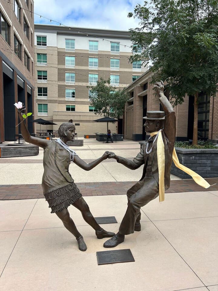 Dancing in Decatur by Martin Dawe, Decatur
