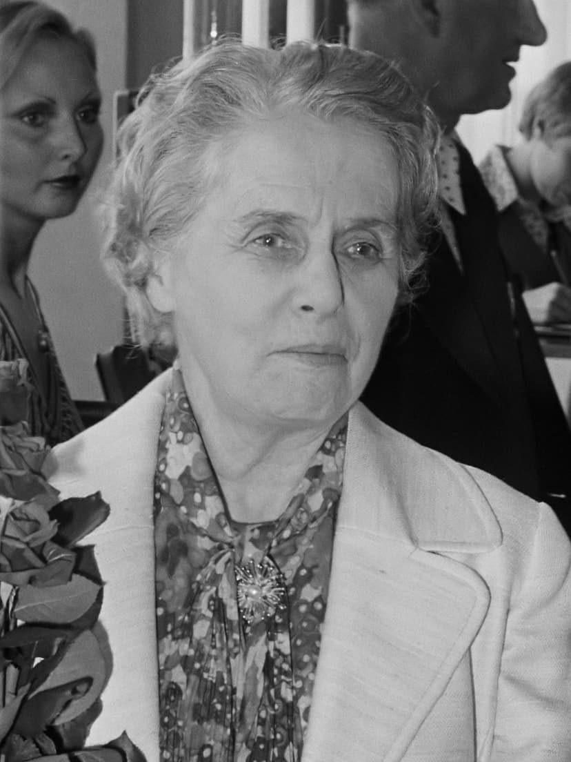 Ninette De Valois