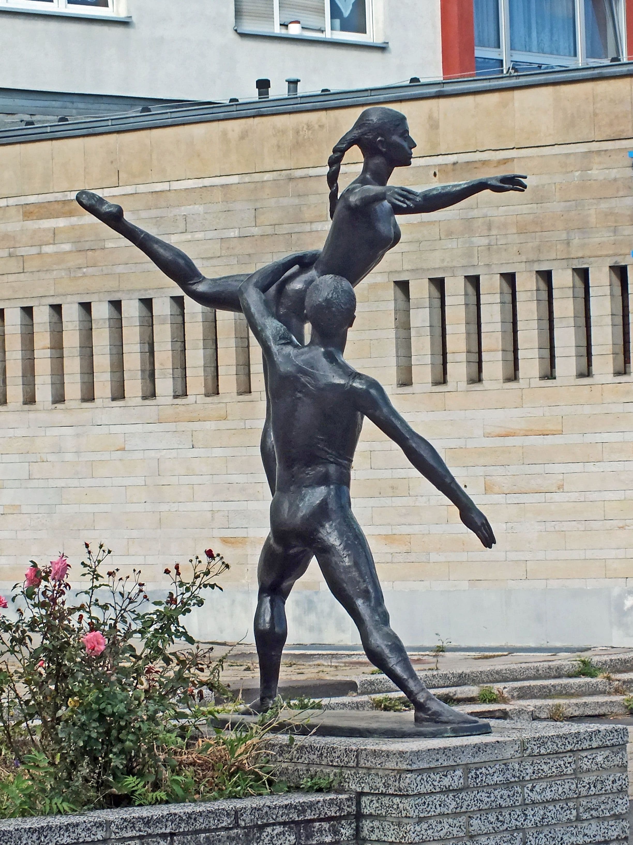 Dancing Couple, Mitte, Germany