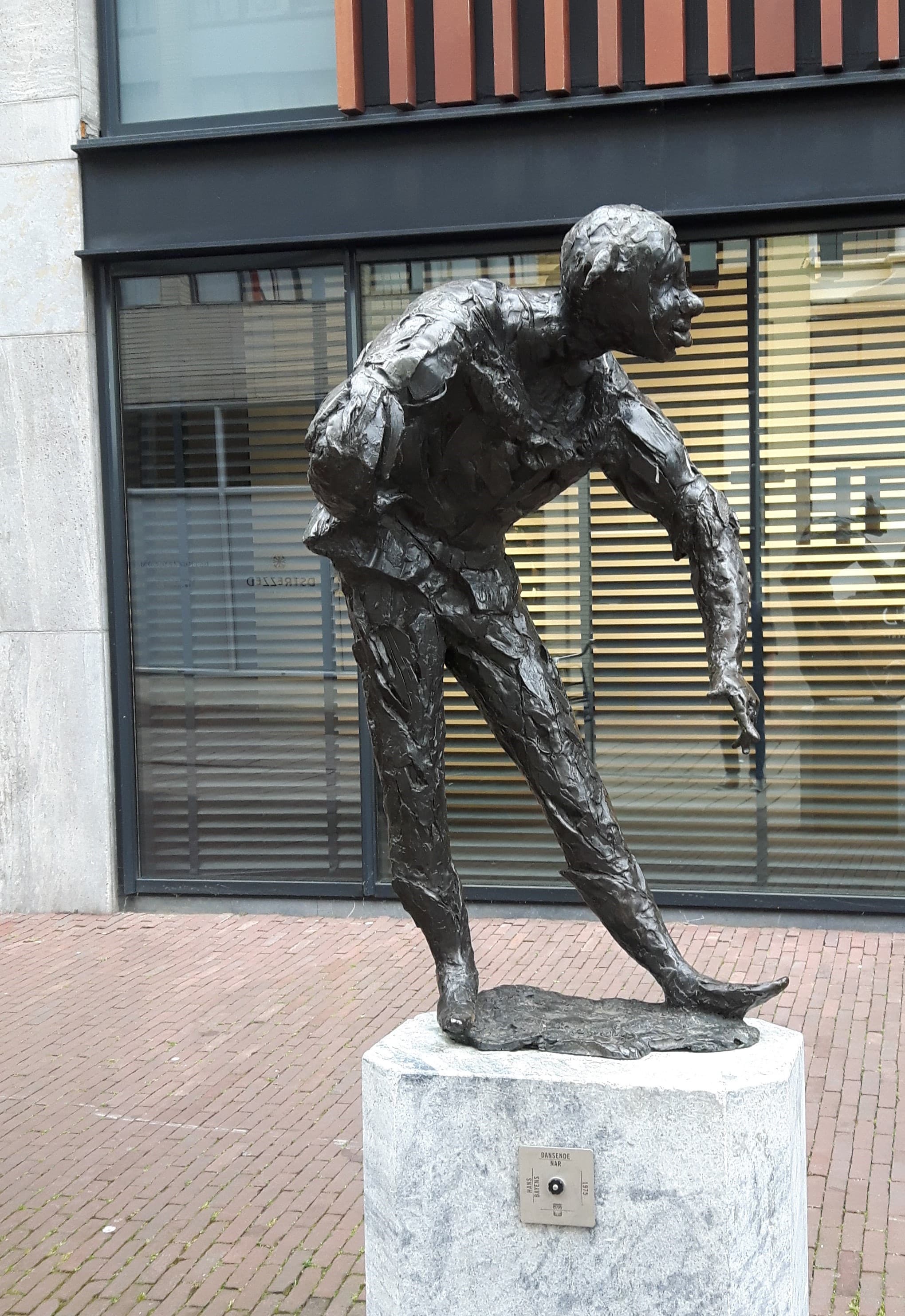 Dansende Nar, sculpted by Hans Bayens, Arnhem, Gelderland, Netherlands