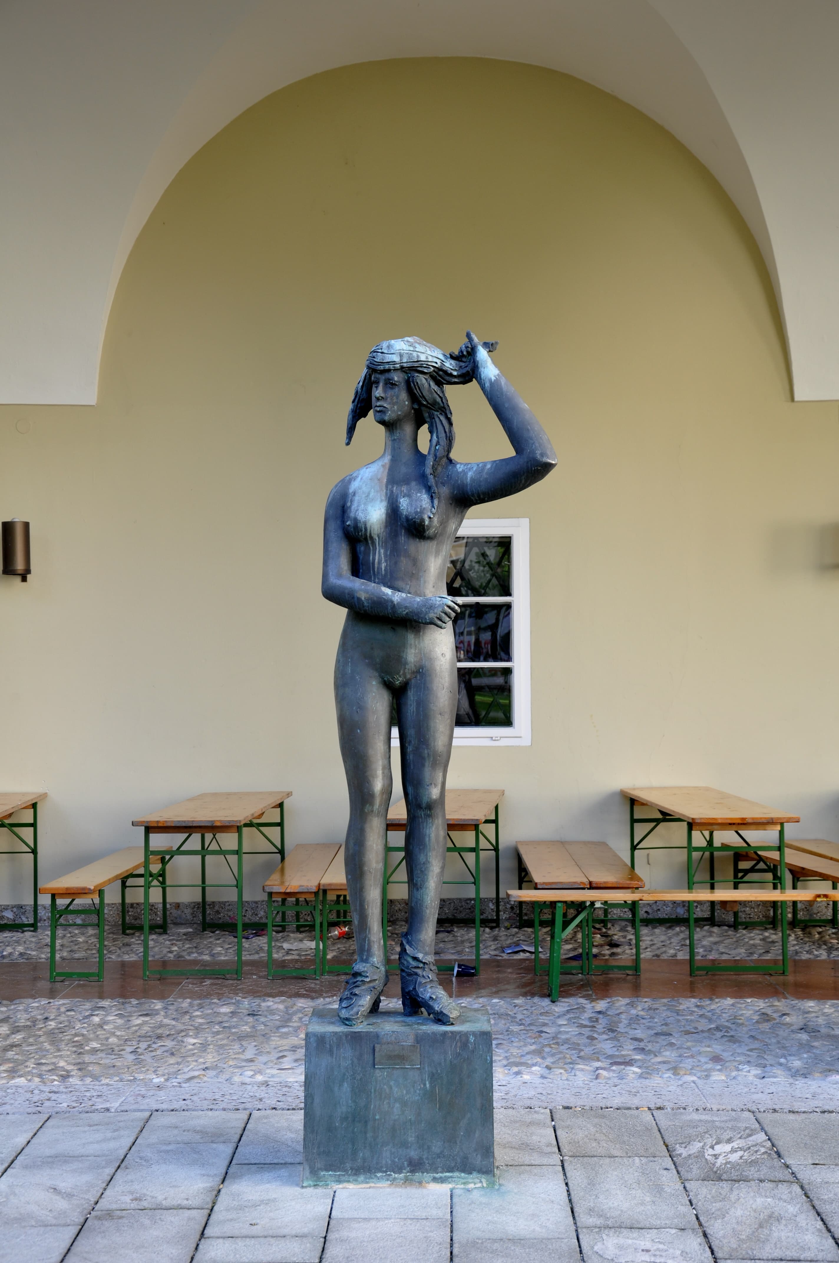 Tanzschritt, sculpted by Giacomo Manzù, Salzburg, Salzburg, Austria