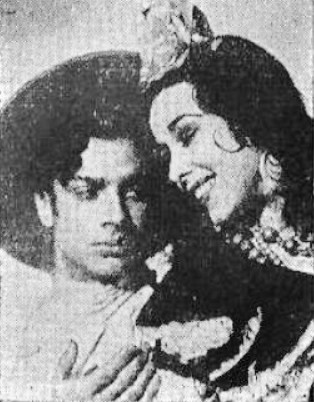 Rosario and Antonio posed in Spanish dance costumes in a 1943 Billboard advertisement