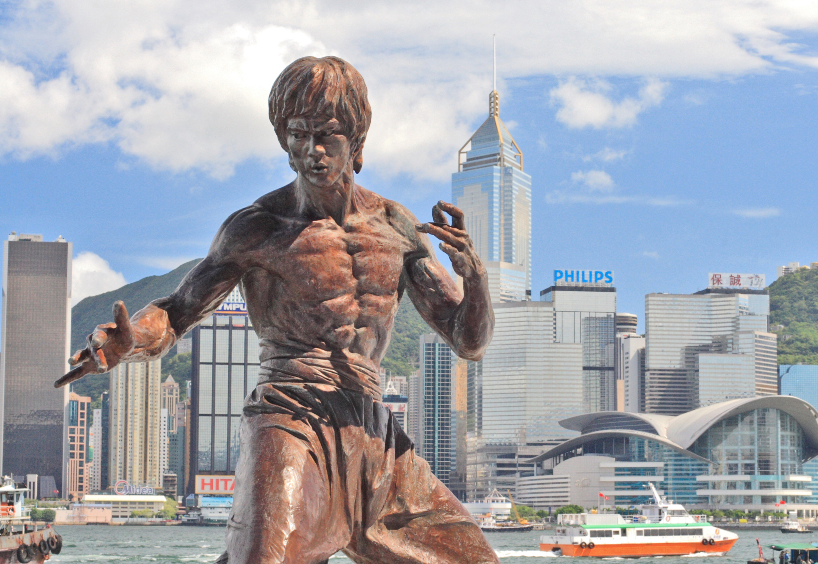 Bronze statue of Bruce Lee in a martial stance on Hong Kong's Avenue of Stars