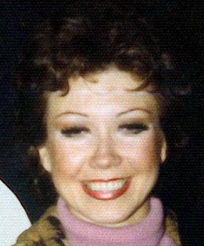 Donna McKechnie outside the Shubert Theatre stage door after a performance of A Chorus Line in February 1976