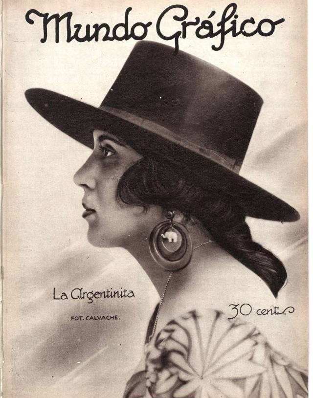 La Argentinita in a 1923 portrait by Antonio Calvache