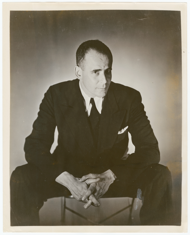 Studio portrait of Lincoln Kirstein by George Platt Lynes in 1948