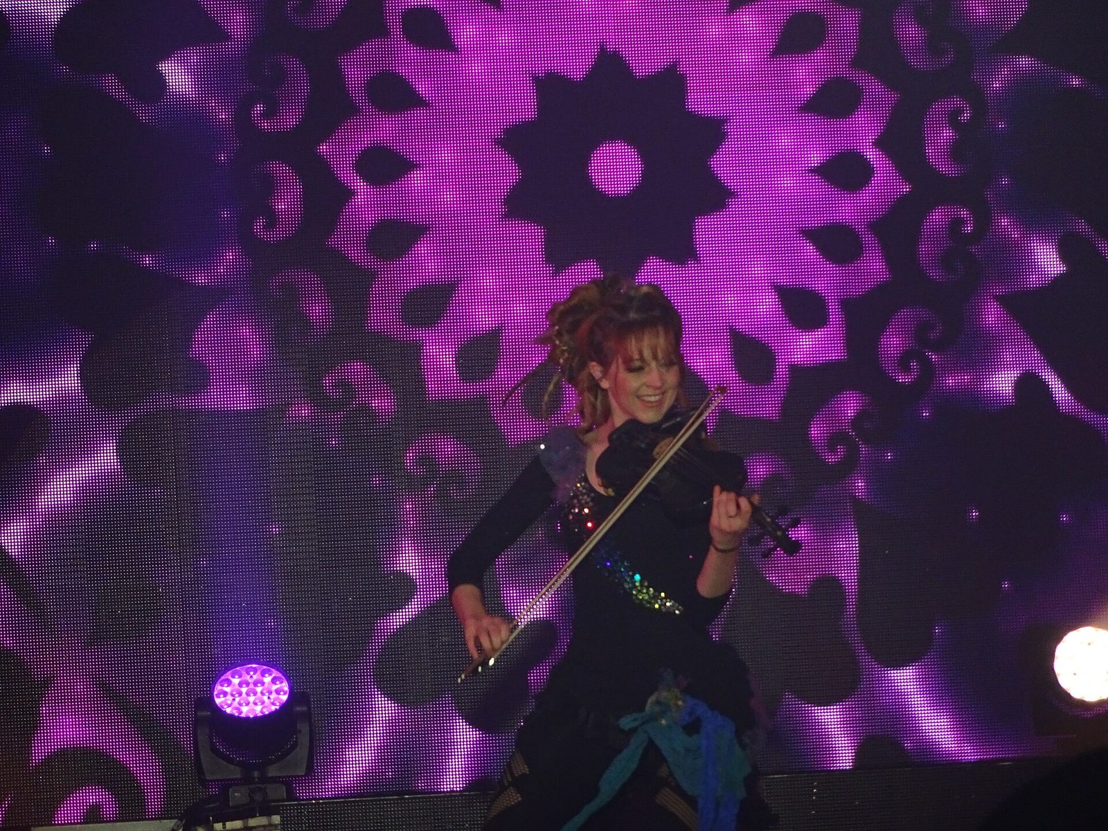 Lindsey Stirling performing on violin, Cenon near Bordeaux France 2014 069
