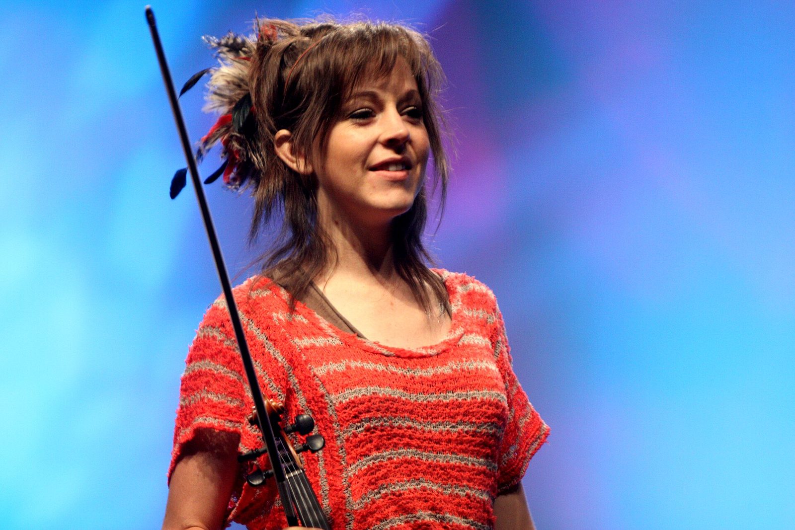 Lindsey Stirling performing on violin