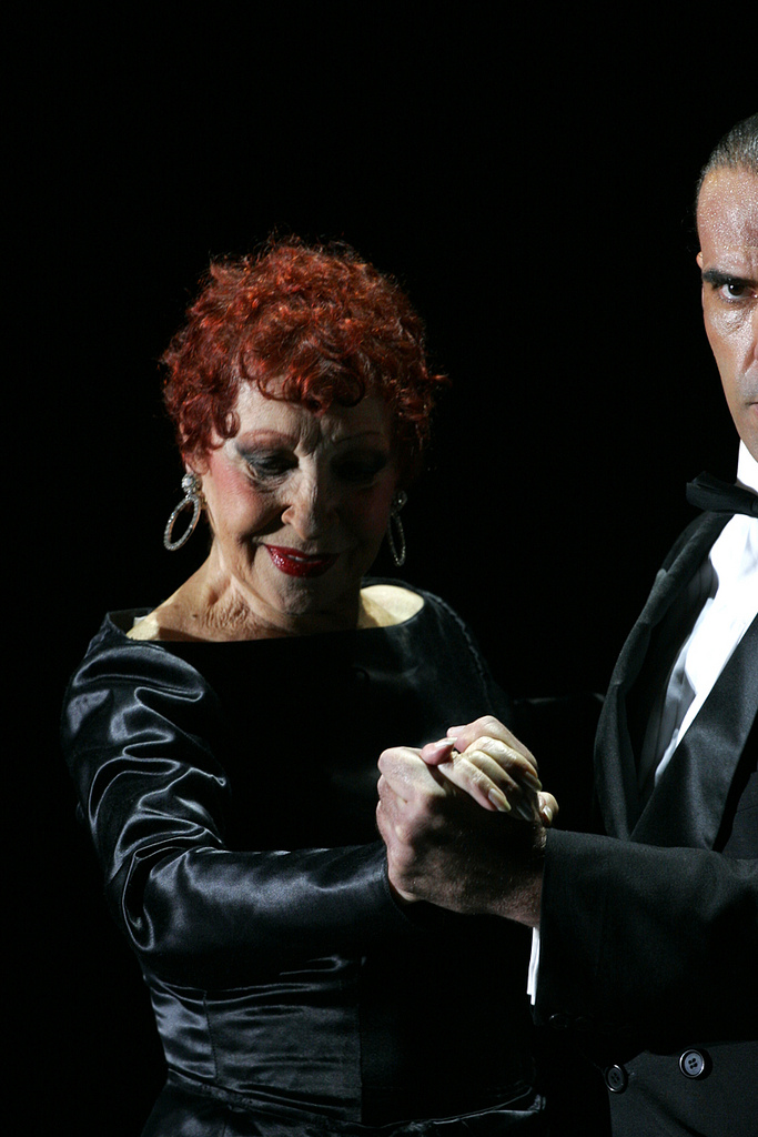 María Nieves performing Argentine tango at the Buenos Aires Obelisco in 2011.