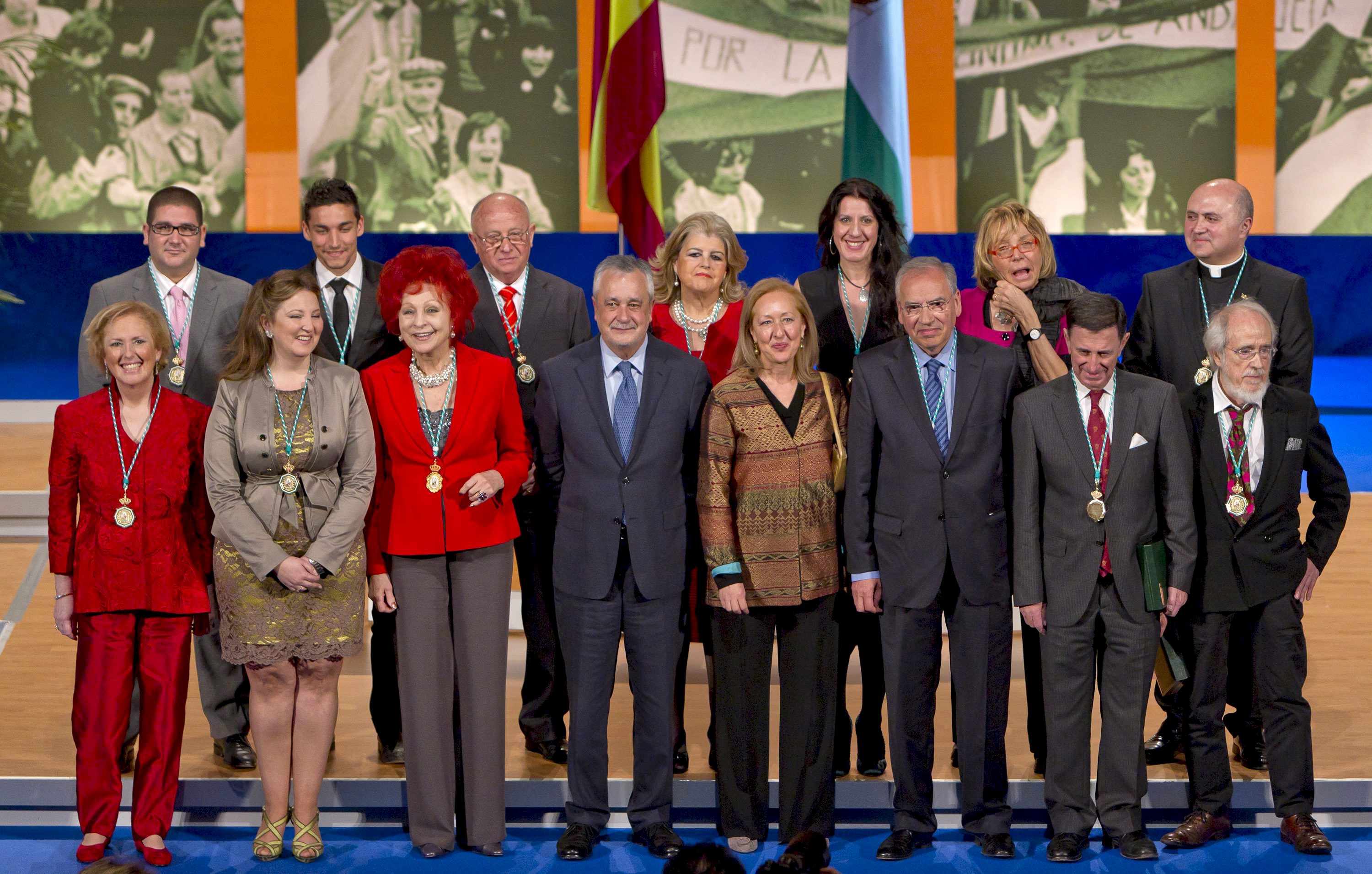 Group portrait of Andalusia Day honorees in Seville in 2011, with María Pagés standing in the back row wearing black.