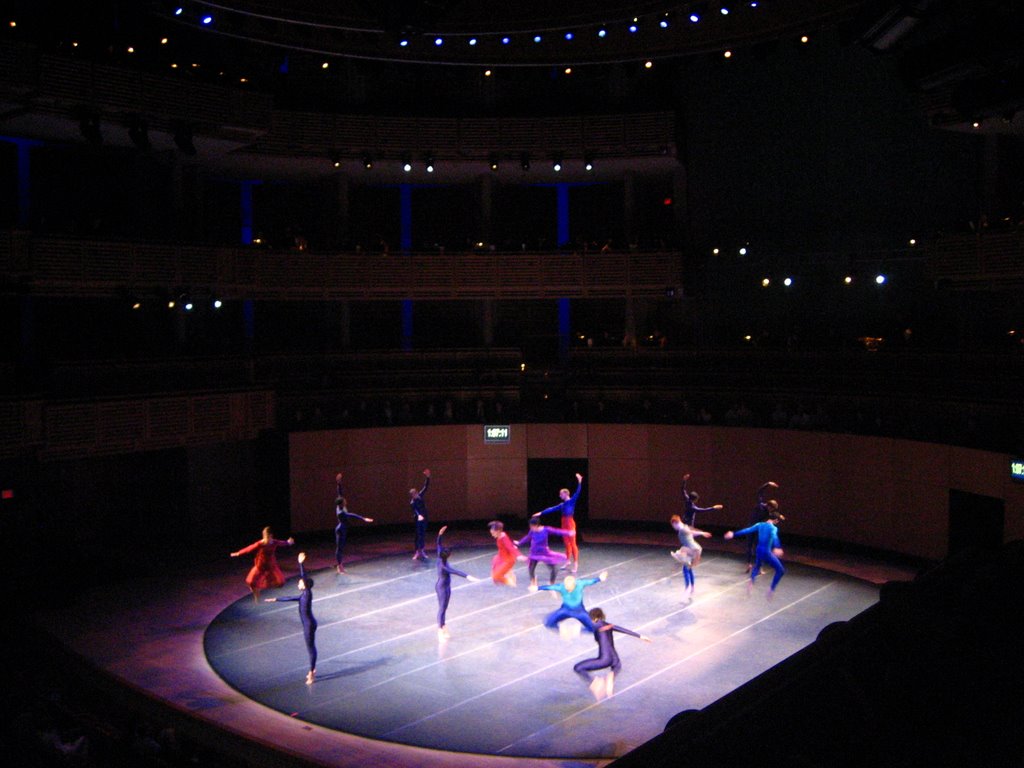 Dancers performing Merce Cunningham's Ocean in a circular theater in 2007