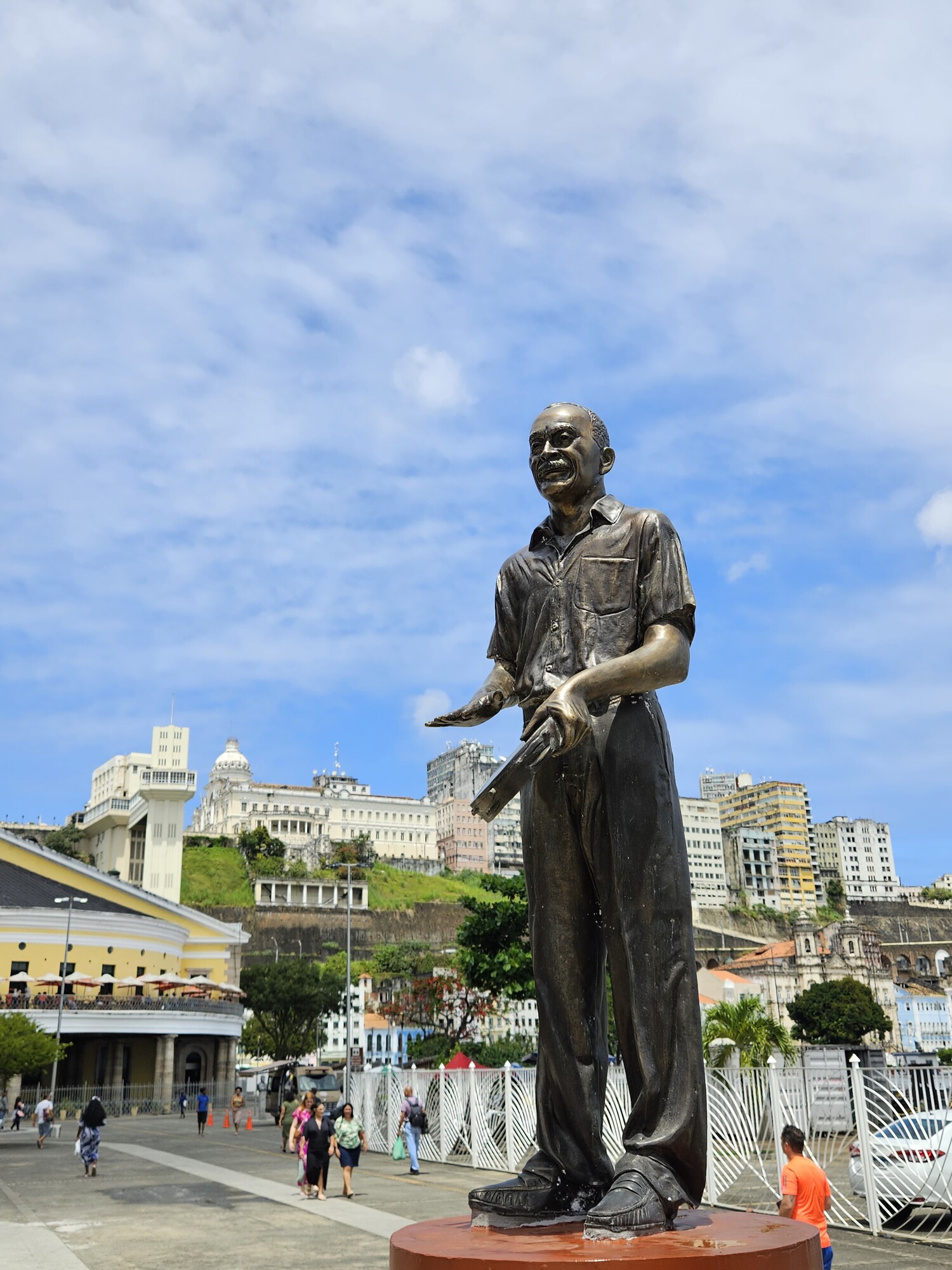 A sculptural representation of Mestre Pastinha at Salvador's Arena da Capoeira memorial complex