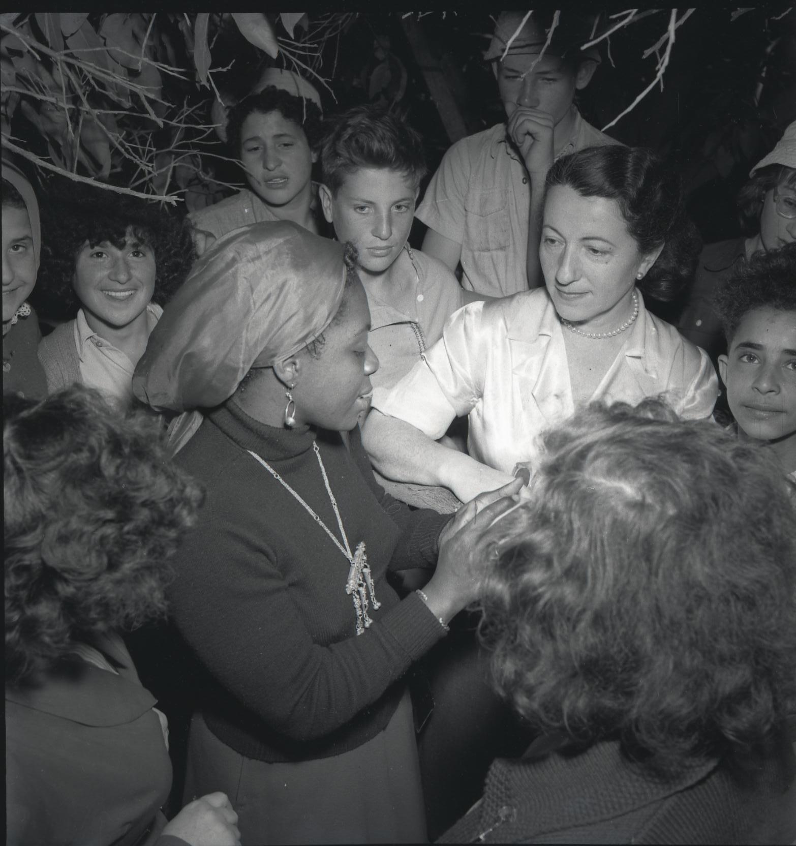 Pearl Primus photographed during a 1952 visit to Israel