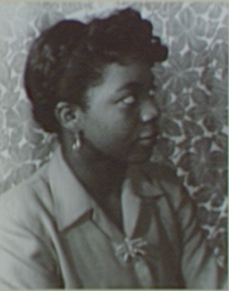 Studio portrait of Pearl Primus by Carl Van Vechten in 1943