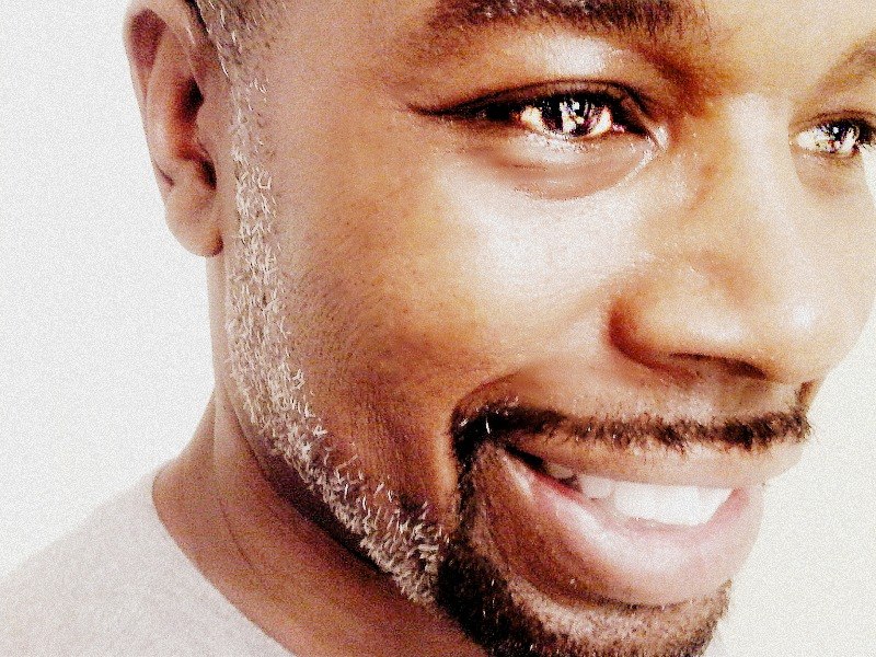Close-up portrait of Popin’ Pete smiling.