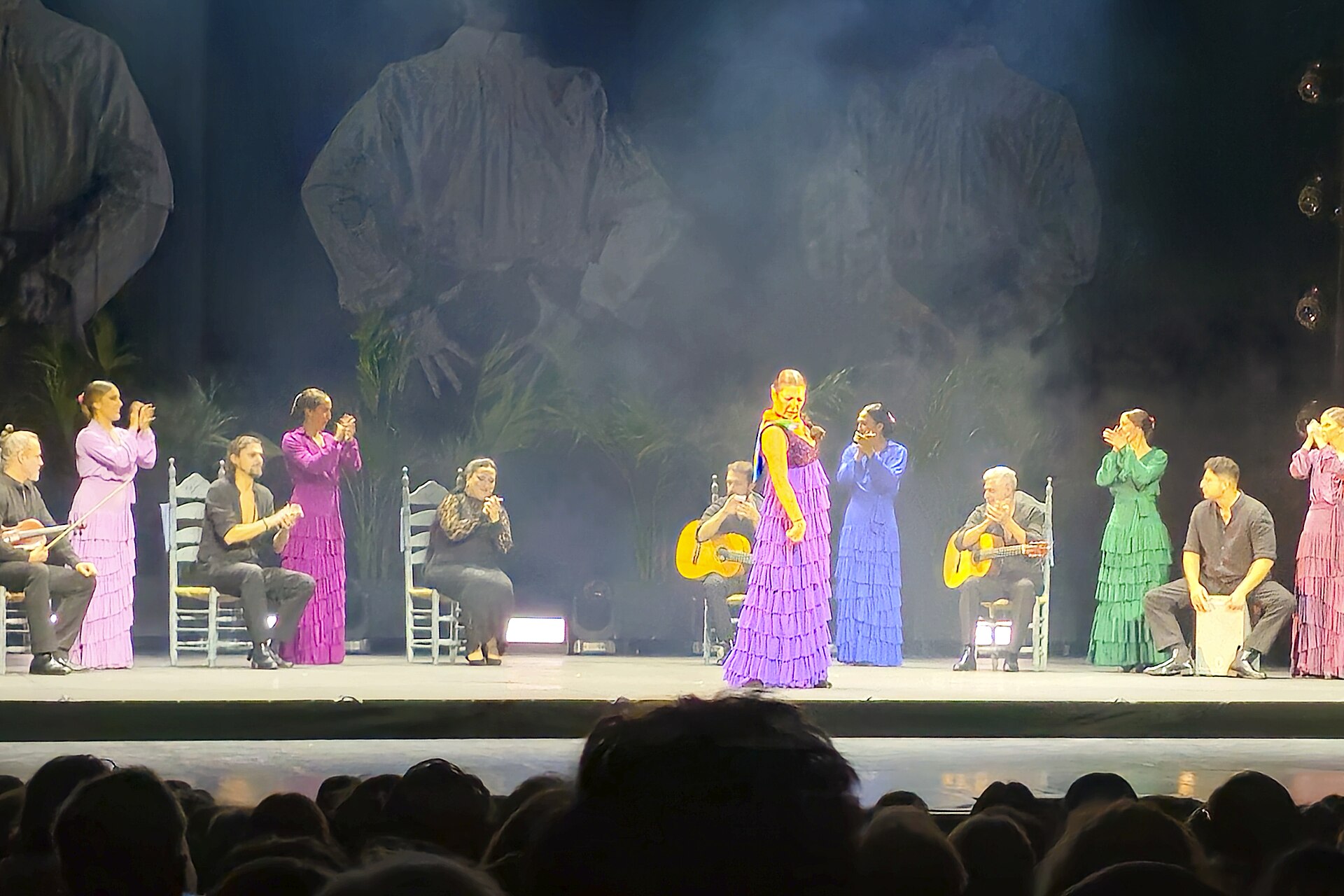Sara Baras and the company of Vuela taking a bow at the Folies Bergère in 2025